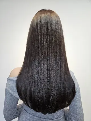 ロング 内藤 旭のヘアスタイル