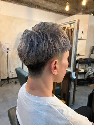 メンズ ヴェチカヘア京橋所属・脱白髪染め カミタニのヘアスタイル