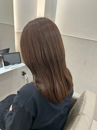 セミロング 艶髪ストレート/ 透明感カラー/ひよりのヘアスタイル