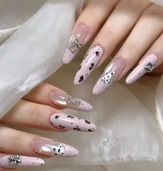 ロング 一其 サロンのネイルデザイン