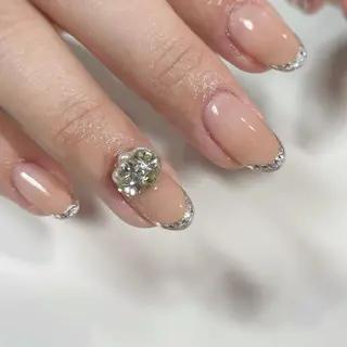 ネイル Myu博多店 かえでのネイルデザイン