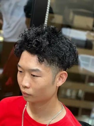 ミディアム パーマ blazeman barbershop 新宿店所属・猪井 明のヘアスタイル