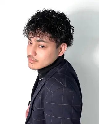 ミディアム パーマ メンズ 柏メンズカットパーマ NO.1タイチのヘアスタイル