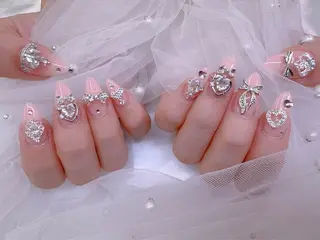 ネイル UMI ネイルサロン新宿🎀のネイルデザイン