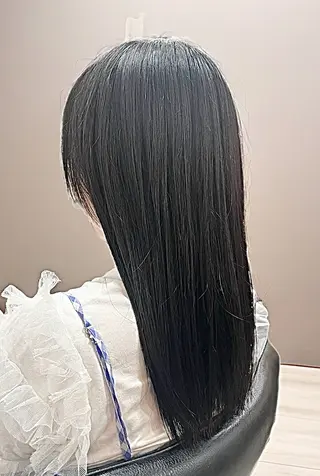 セミロング 髪質改善/ ツヤ髪カラー/高井のヘアスタイル
