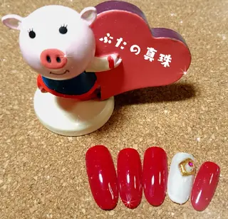 ネイル 林 珠里のネイルデザイン