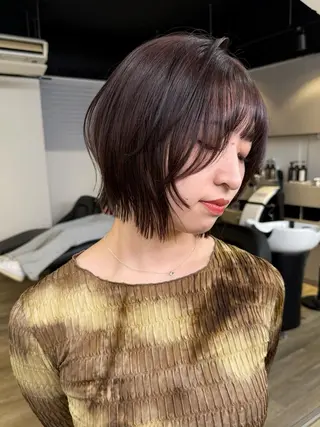 ショート カラー ‎♡アヤメ/レイヤー ボブ♡渋谷のヘアスタイル