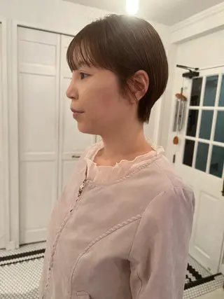 ショート ブリーチカラー🎀 韓国風/寺門美優のヘアスタイル