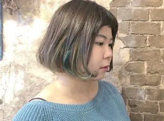 ショート カラー ブリーチ、パーマ 西部笑のヘアスタイル