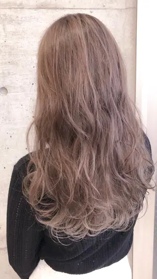 ロング カラー 大栗 佑也  髪質改善のヘアスタイル