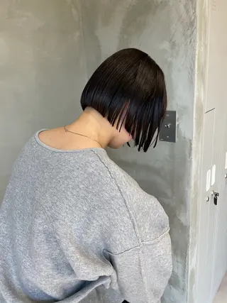 ショート カラー VIE表参道所属・艶感カラー/縮毛 矯正/りょお🫧のヘアスタイル