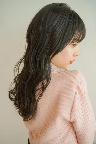 ロング ROUTE KOUTAのヘアスタイル