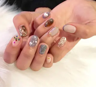 ネイル revia所属・ERI Nailistのネイルデザイン