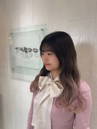 セミロング 美優🐩/透明感/ ハイトーン/栄のヘアスタイル