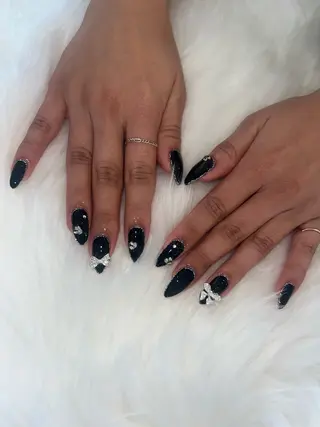 ネイル RÊVIA所属・RÊVIA (レヴィア)のネイルデザイン