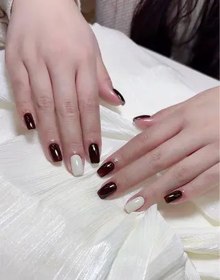 ネイル FLORA所属・う みのネイルデザイン