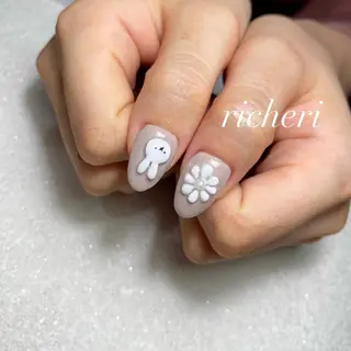 ミディアム ネイル richeri beautyのネイルデザイン