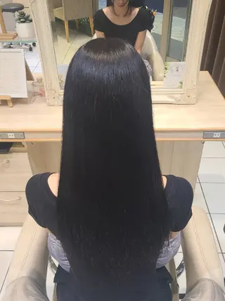 ロング カラー 🖤デザインカラー ︎🤍ERINAのヘアスタイル