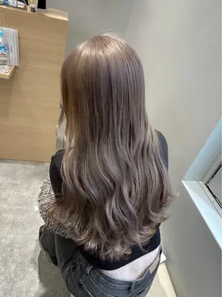 ロング カラー AVANCE京橋所属・ハイトーンヘア/ 島崎　タクミのヘアスタイル