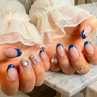 ミディアム Nail Salon midnightのネイルデザイン