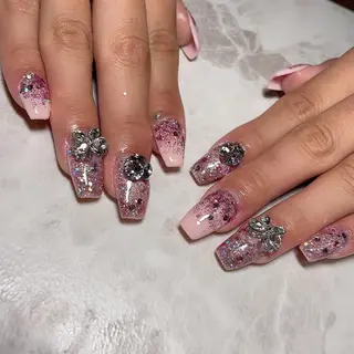 ネイル 知花 梨花のネイルデザイン