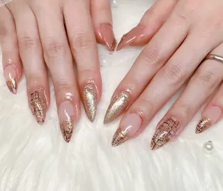 ネイル 高島 夏海のネイルデザイン