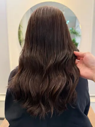 ロング カラー L.lanka所属・こもり なおやのヘアスタイル