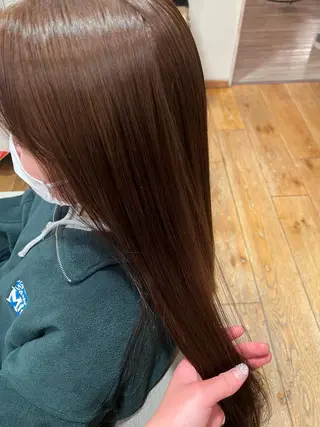 ロング ハイトーン/ ダブルカラー/透明感のヘアスタイル