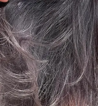 ミディアム カラー GO TODAY シェアサロン Flos店所属・耳つぼジュエリー 👂🏻🌸ayaのエステ・リラクイメージ