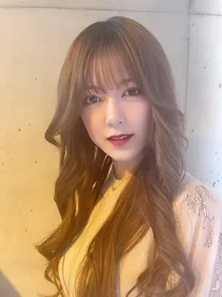 セミロング カラー ブリーチカラー特化 碇　英朗のヘアスタイル