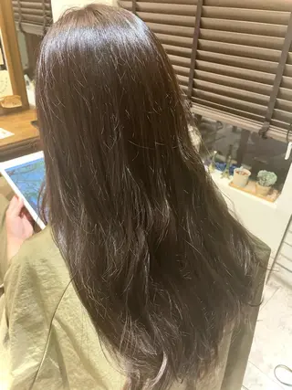 ロング 小川 夏生のヘアスタイル