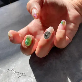 ネイル ネイルアトリエ プラスメリーのネイルデザイン