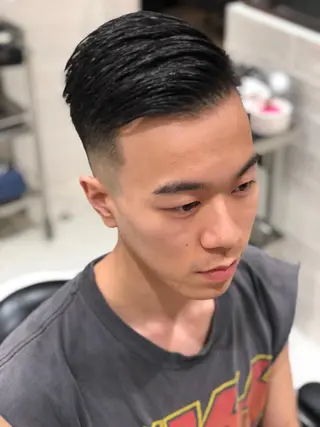 ショート THE AWESUM所属・メンズスタイル強化中 TONNY（トニー）のヘアスタイル