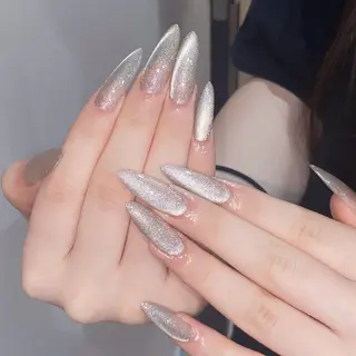 ネイル Dark honey スカルプ専門原宿店のネイルデザイン