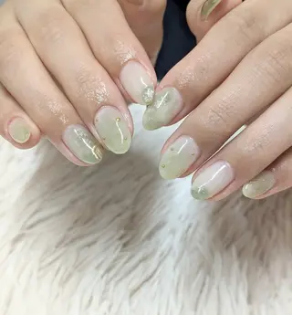 ネイル 會田 瑠衣のネイルデザイン