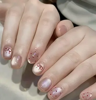 ネイル 高木 維麗絲のネイルデザイン