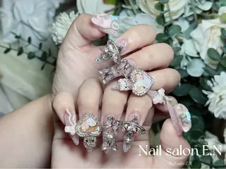 ネイル E.N🦋 長さ出し/持ち込みのネイルデザイン