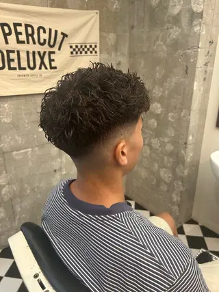 ショート FRANK'S BARBER AND BEER CLUB所属・中津川 侑那のヘアスタイル