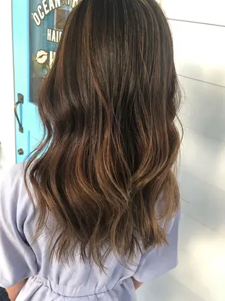 セミロング カラー AUBE HAIR citrine所属・石垣島/美容師 Moeのヘアスタイル