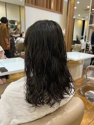 セミロング パーマ 門崎未依/レイヤー/ メンズカット🪿🌼のヘアスタイル