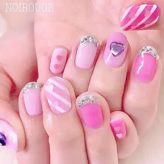 ネイル NOIROUGE所属・NOI ROUGEのネイルデザイン