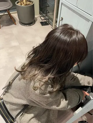 セミロング カラー 韓国風/オシャレ /縮毛矯正/滝口琴未のヘアスタイル