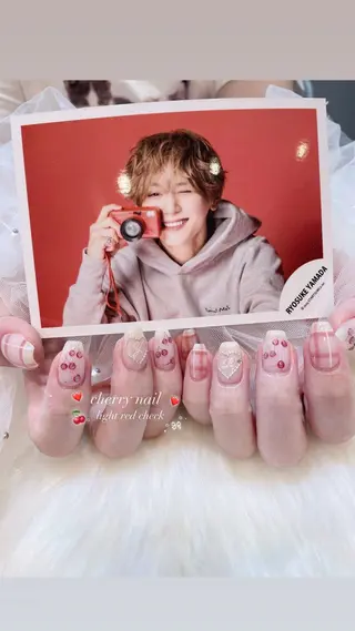 ネイル classic 新横浜所属・山田 暉のネイルデザイン