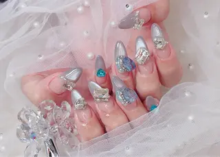 ネイル R nailsalon所属・ナ ナのネイルデザイン