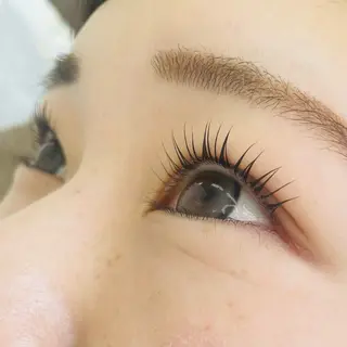 マツエク・マツパ eclat(エクラ)太田本店所属・福田 幸恵のマツエク・マツパデザイン