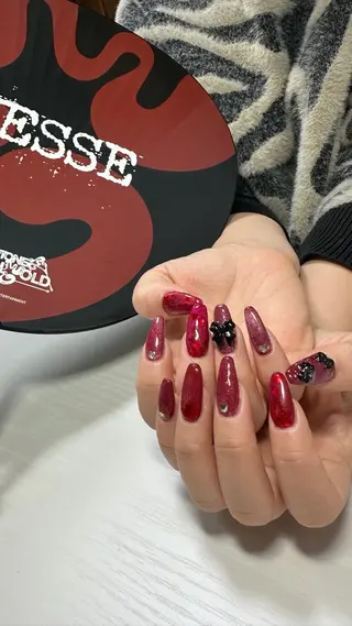 ネイル 小林 未歩のネイルデザイン