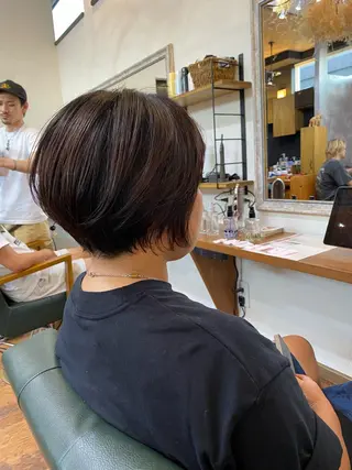 ショート branch所属・内山 優のヘアスタイル