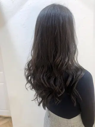 ロング カラー パーマ ヘアアレンジ ネイル マツエク・マツパ Londideal 高橋ヒロシのヘアスタイル