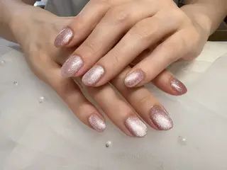 ネイル Fairyフェアリーネイルサロン所属・シズ セキのネイルデザイン