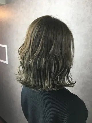 ミディアム カラー ツイストスパイラル パーマ🟡KYOUのヘアスタイル